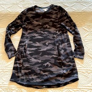 Athleta Camo Sweatshirt Dress Size Medium